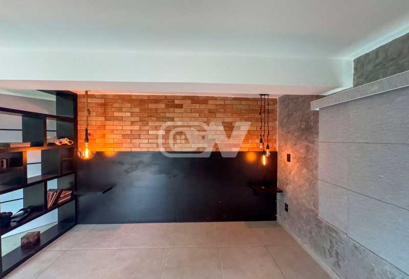 1049_G1779401058