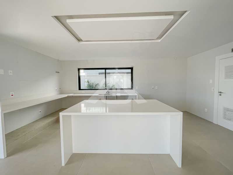 12_G1684350877