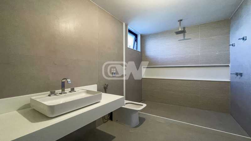 15_G1785781157