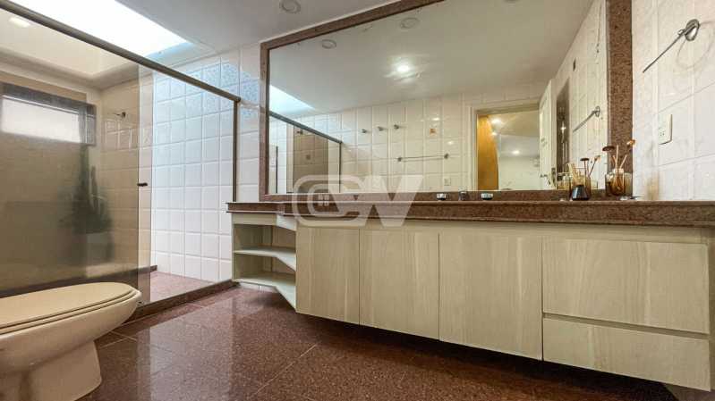 225_G1720541267