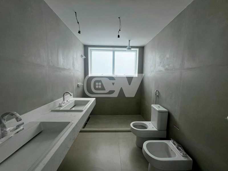 383_G1733408597