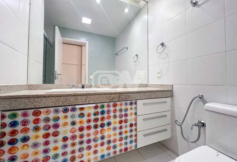 676_G1754760489