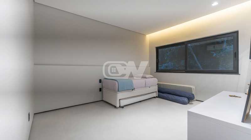 677_G1786560979