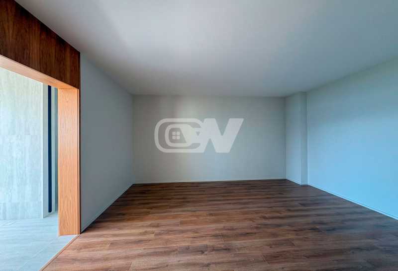 697_G1787335646