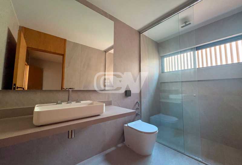 697_G1787335651